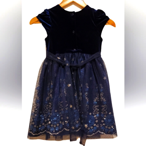 Girls' Dress - Picture 2 of 3